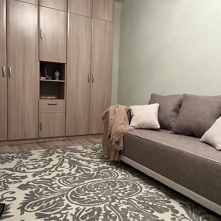 Tiny Paradise Self Check-in Korter Narva