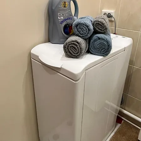 Tiny Paradise Self Check-in