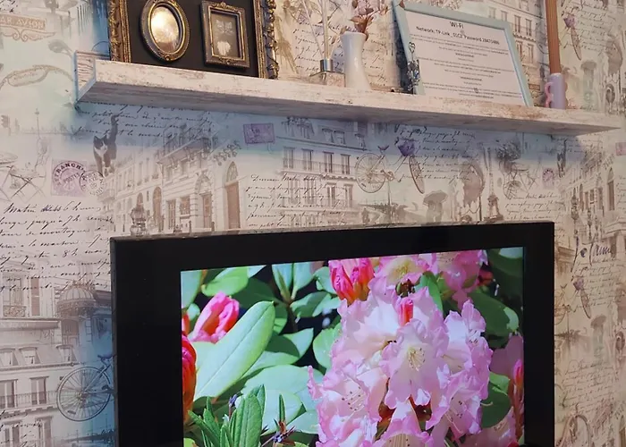 Tiny Paradise Self Check-in